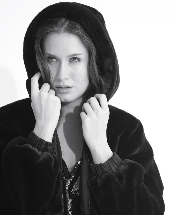 Rareism Women Stelar Black Polyester Fabric Full Sleeves Zip Closure Hooded Regular Fit Plain Jacket