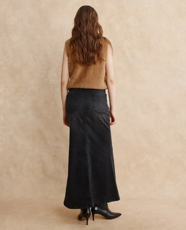 Rareism Women Stinger Black Cotton Polyester Fabric Regular Fit Plain Skirt