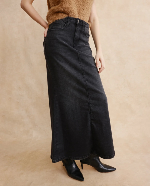 Rareism Women Stinger Black Cotton Polyester Fabric Regular Fit Plain Skirt