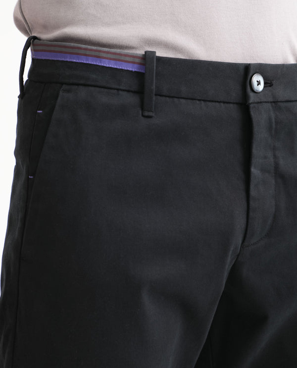 Rare Rabbit Men's Trellis Black Solid Mid-Rise Regular Fit Trouser