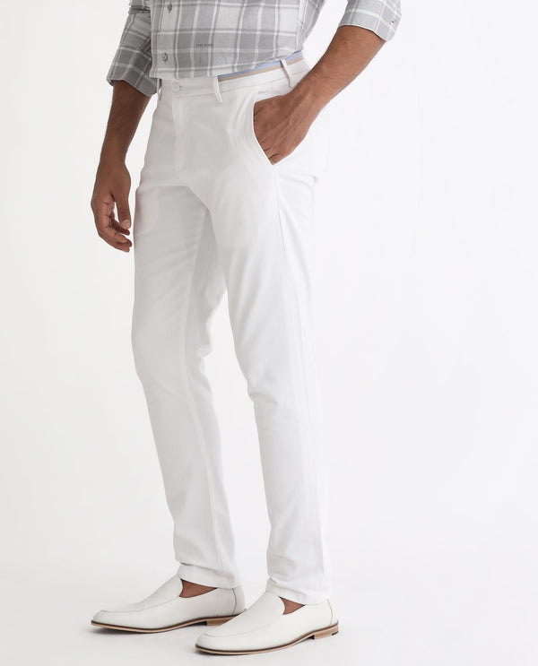 Rare Rabbit Men's Trellis White Solid Mid-Rise Regular Fit Stretch Trouser