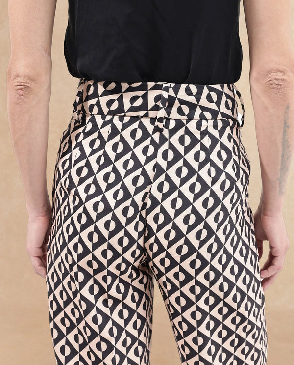 Rareism Women Urapan Black Straight Fit Geometric Print Ankle Length Trouser