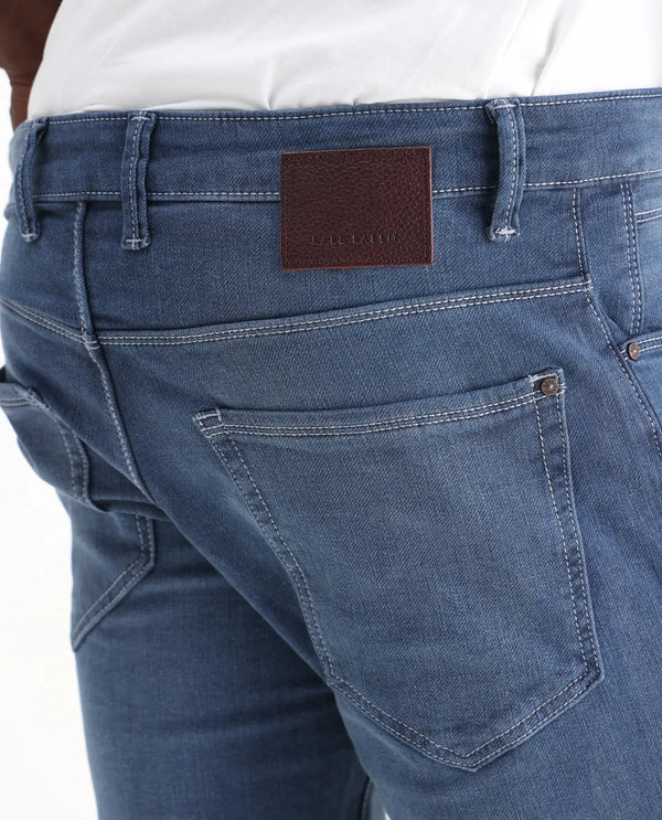 Rare Rabbit Men Vadim Blue Cotton Spandex Fabric Slim Fit Light Wash Mid Rise Denim Trousers