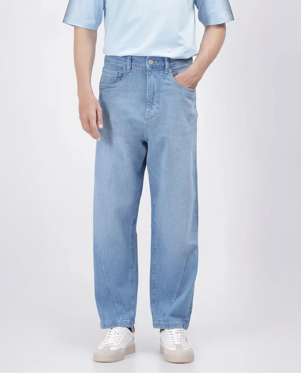 Rare Rabbit Men's Vort Light Blue Cotton Elastane Fabric Shank And Zip Closure Skater Fit Plain Jeans