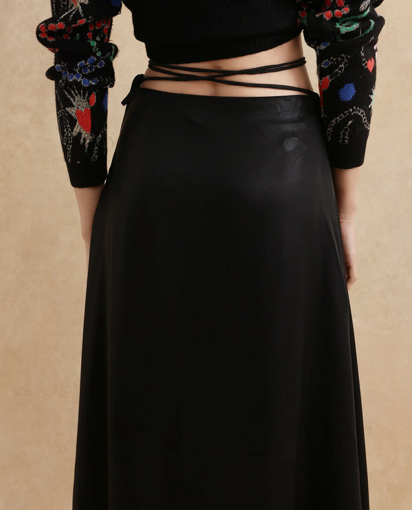 Rareism Women Wagna Black Zipper Closure Flared Maxi Plain Skirt