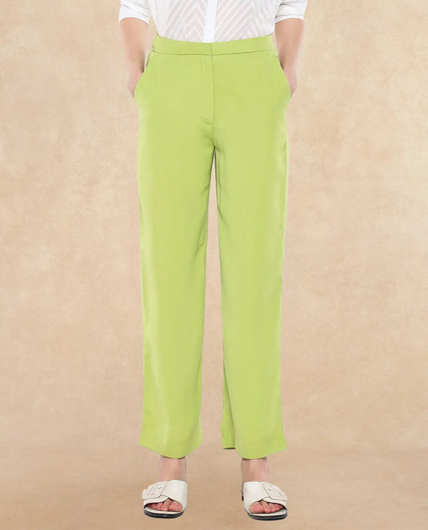 Rareism Women Waif Green Plain Trouser