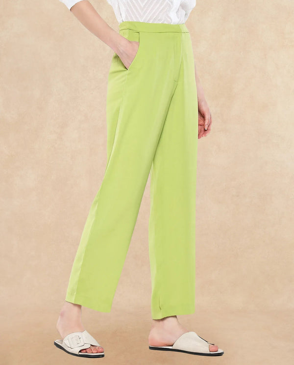 Rareism Women Waif Green Plain Trouser