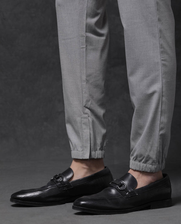 Rare Rabbit Mens Zader Grey Poly Viscose Lycra Fabric Mid Rise Regular Fit Micro Check Trouser