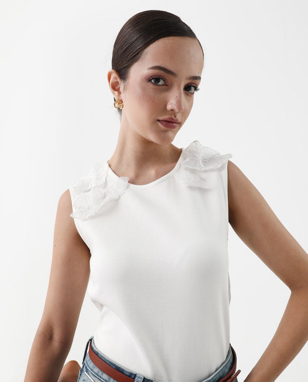 Rareism Women Janbed Off White 60%cotton,40%polyester Fabric Sleeveless Collared Neck Regular Fit Plain T-Shirt