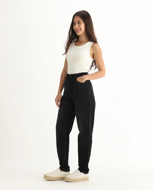 Rareism Women Loreto Black Cotton Elastane Fabric Solid Regular Length Jeans