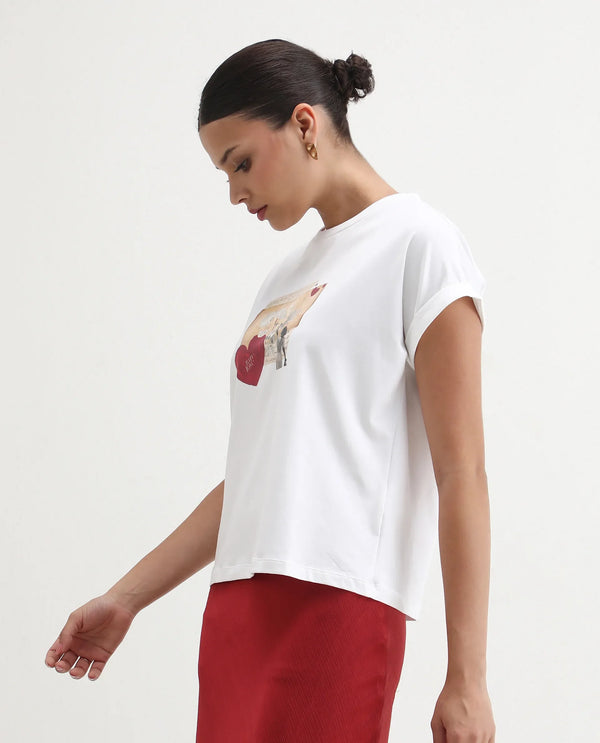 Rareism Women Somker Off white Half Sleeve Crew Neck Graphic Print T-Shirt