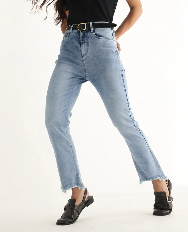 Rareism Women Viceroy Blue Cotton Lycra Fabric Mid Rise Solid Tailored Fit Ankle Length Jeans