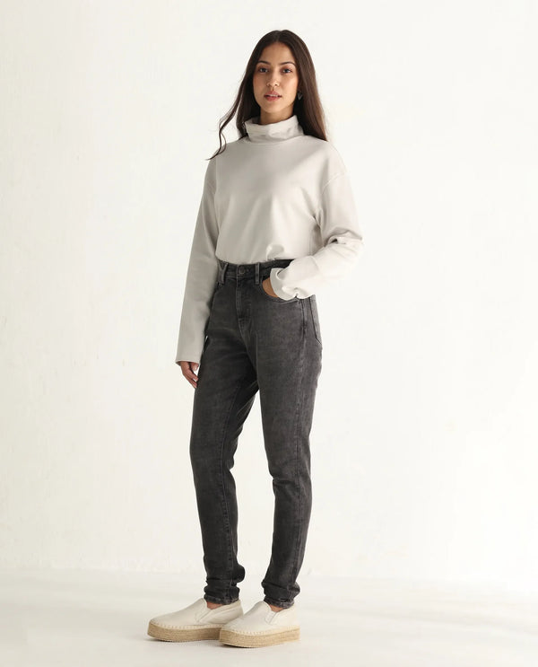 Rareism Women Zaisho Grey Cotton Elastane Fabric Solid Regular Length Jeans