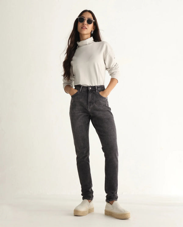 Rareism Women Zaisho Grey Cotton Elastane Fabric Solid Regular Length Jeans